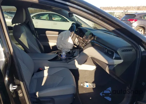 2021 Toyota Camry Se z USA, uszkodzony, nr VIN 4T1G11AK1MU471229